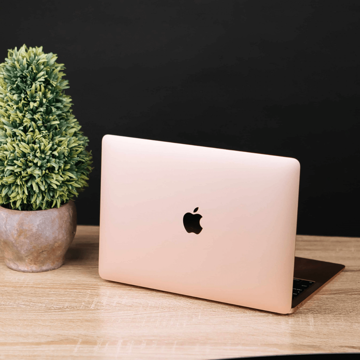 Apple MacBook Air 13" Core i5 8GB RAM 256GB SSD Oro (2019) Reacondicionado - Reuse Chile